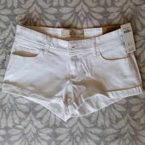 NWT Hollister White denim low rise shorts